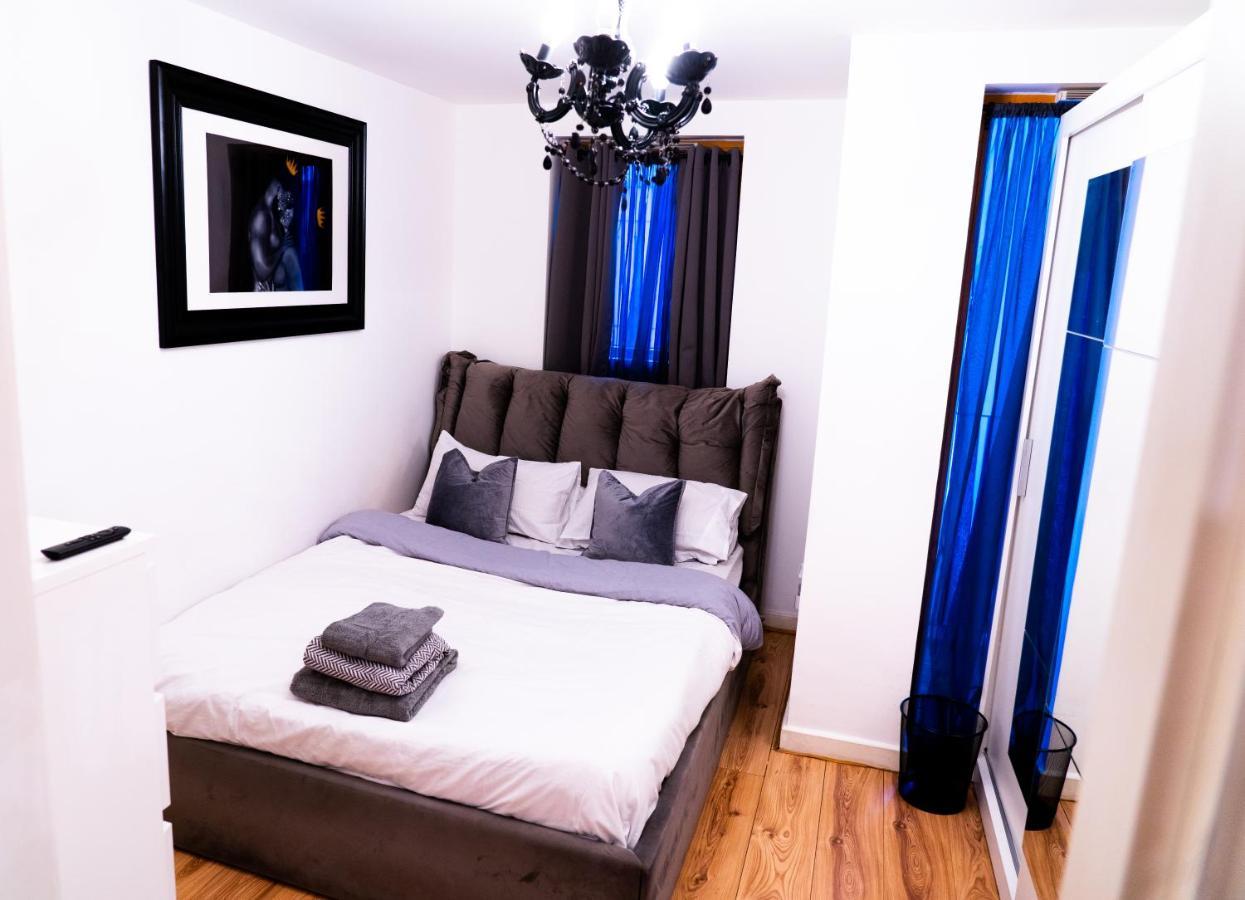 Lovely 1-Bed Apartment In Hackney Londra Esterno foto