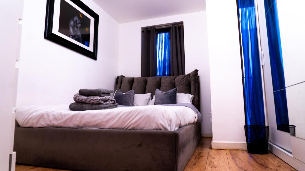 Lovely 1-Bed Apartment In Hackney Londra Esterno foto